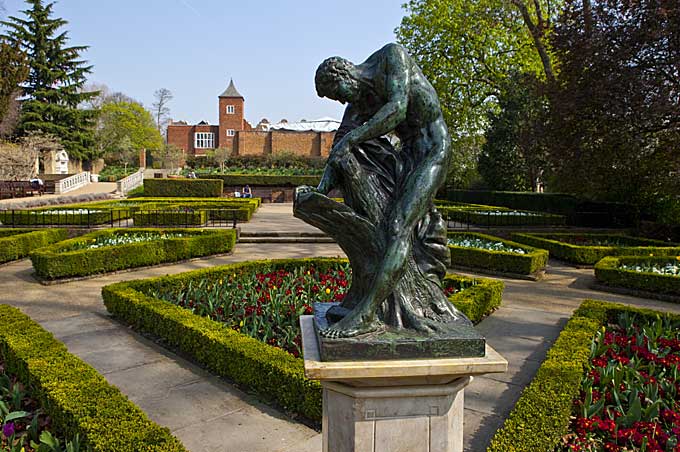 Finding property in Holland Park - holland park statue